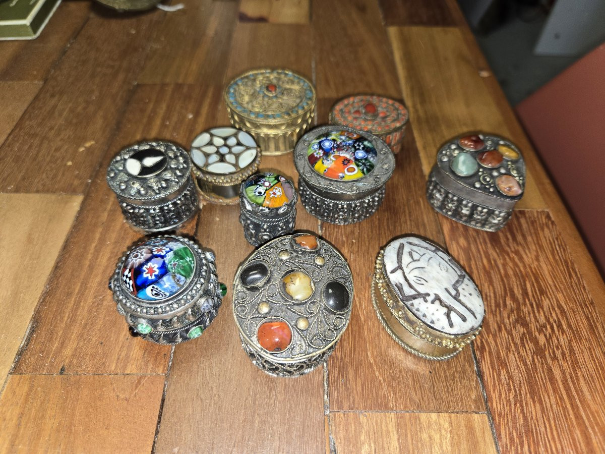 Set Of 10 Oriental Pill Boxes In Silver And Silver-plated Metal-photo-1
