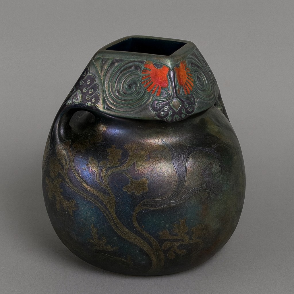 Montières: Ceramic Vase 