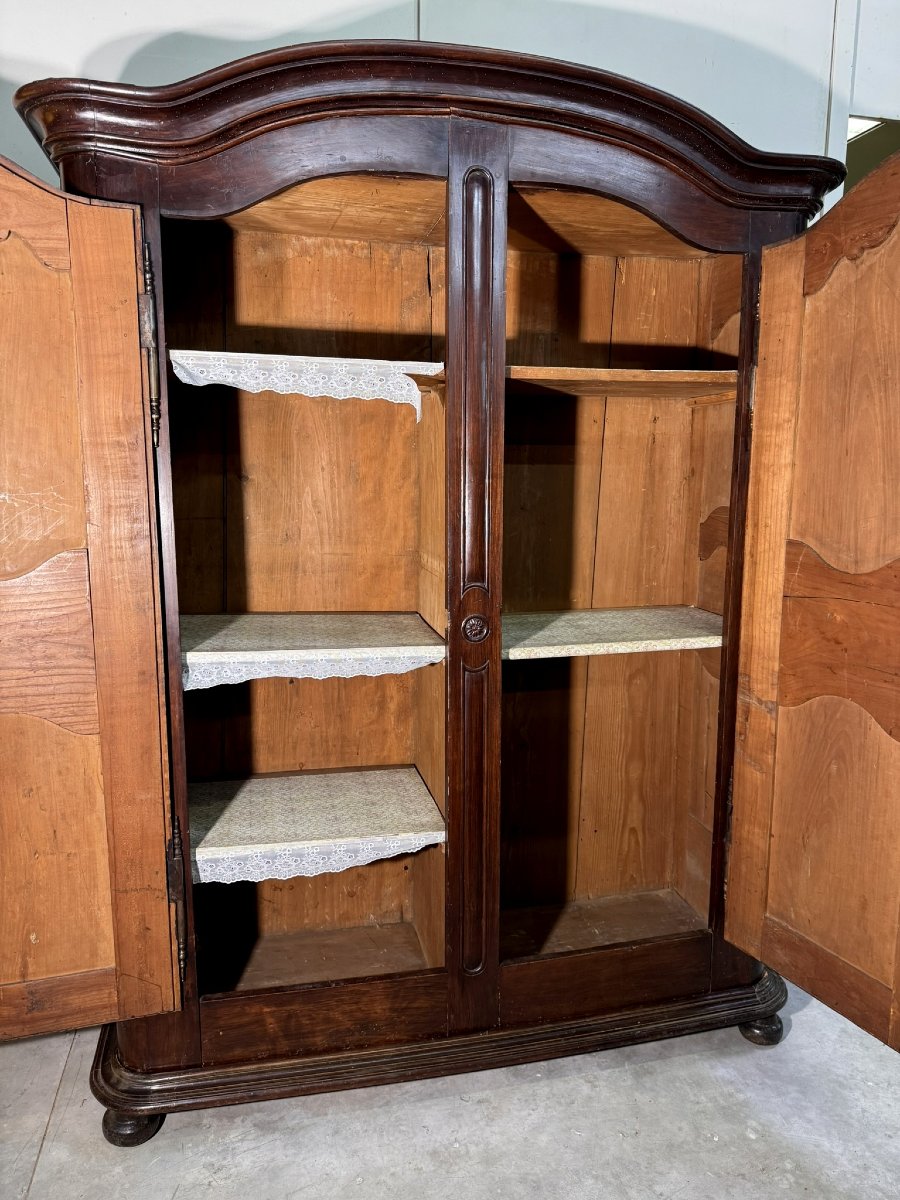Alsatian Louis XIII Period Wardrobe In Solid Walnut-photo-7