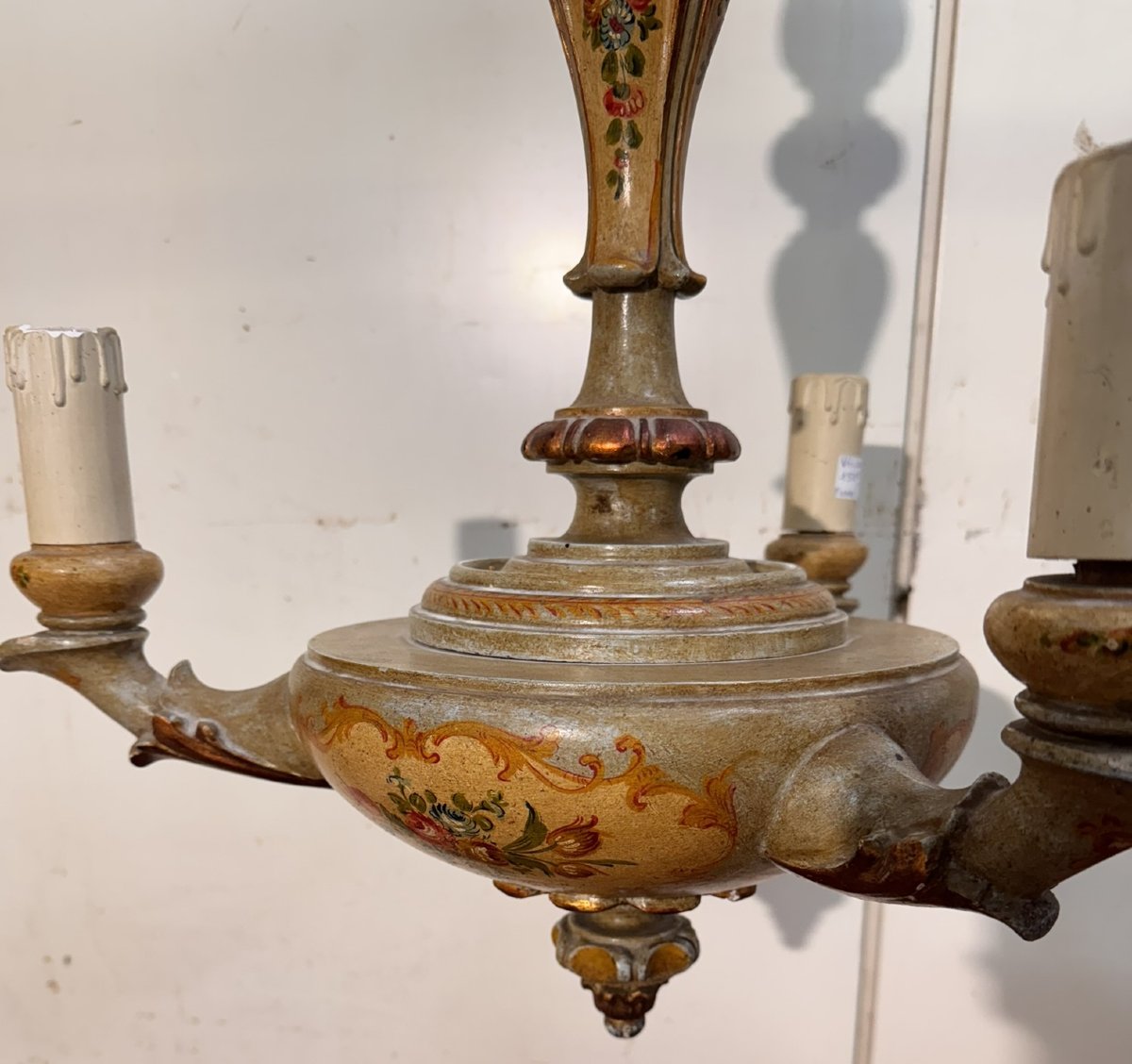 Lustre Vénitien en bois peint-photo-4