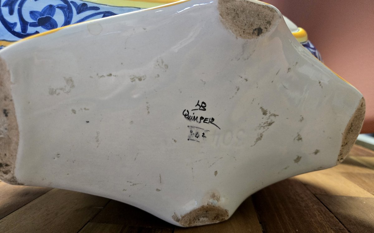 Henriot Quimper: Large Painted Earthenware Planter-photo-4