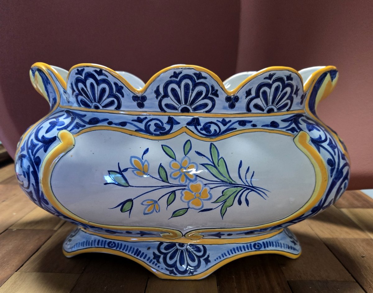 Henriot Quimper: Large Painted Earthenware Planter-photo-5