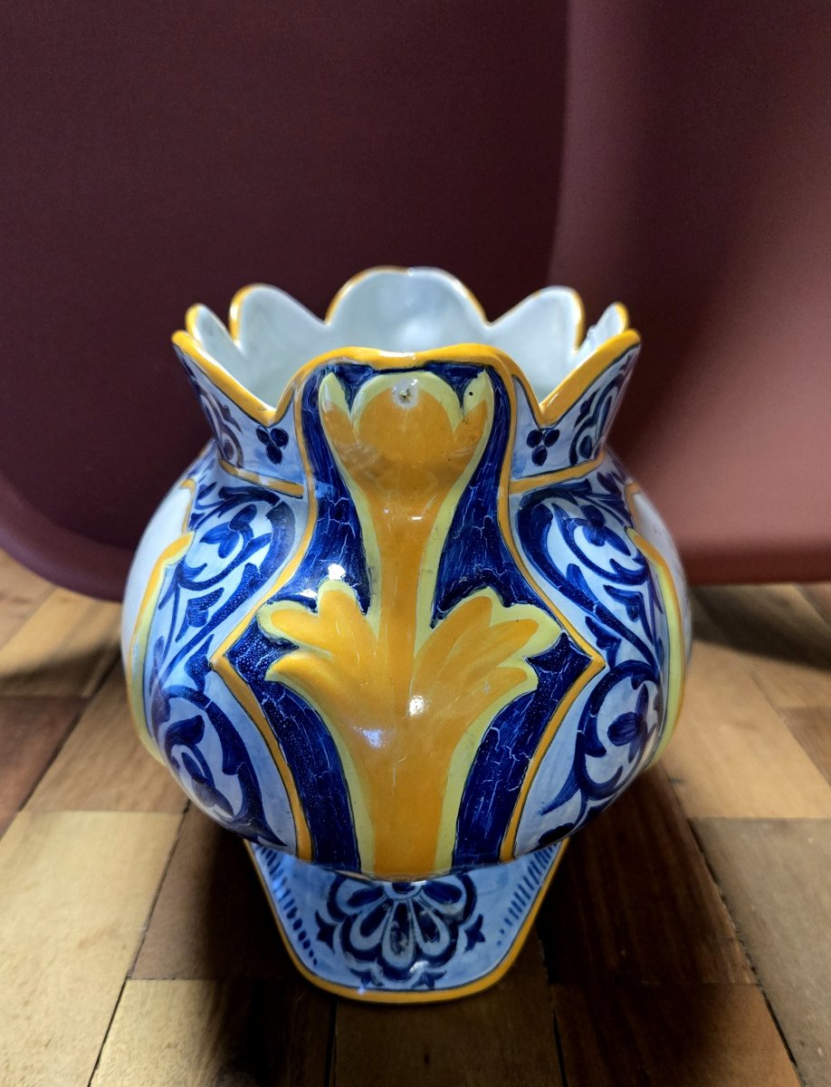 Henriot Quimper: Large Painted Earthenware Planter-photo-6