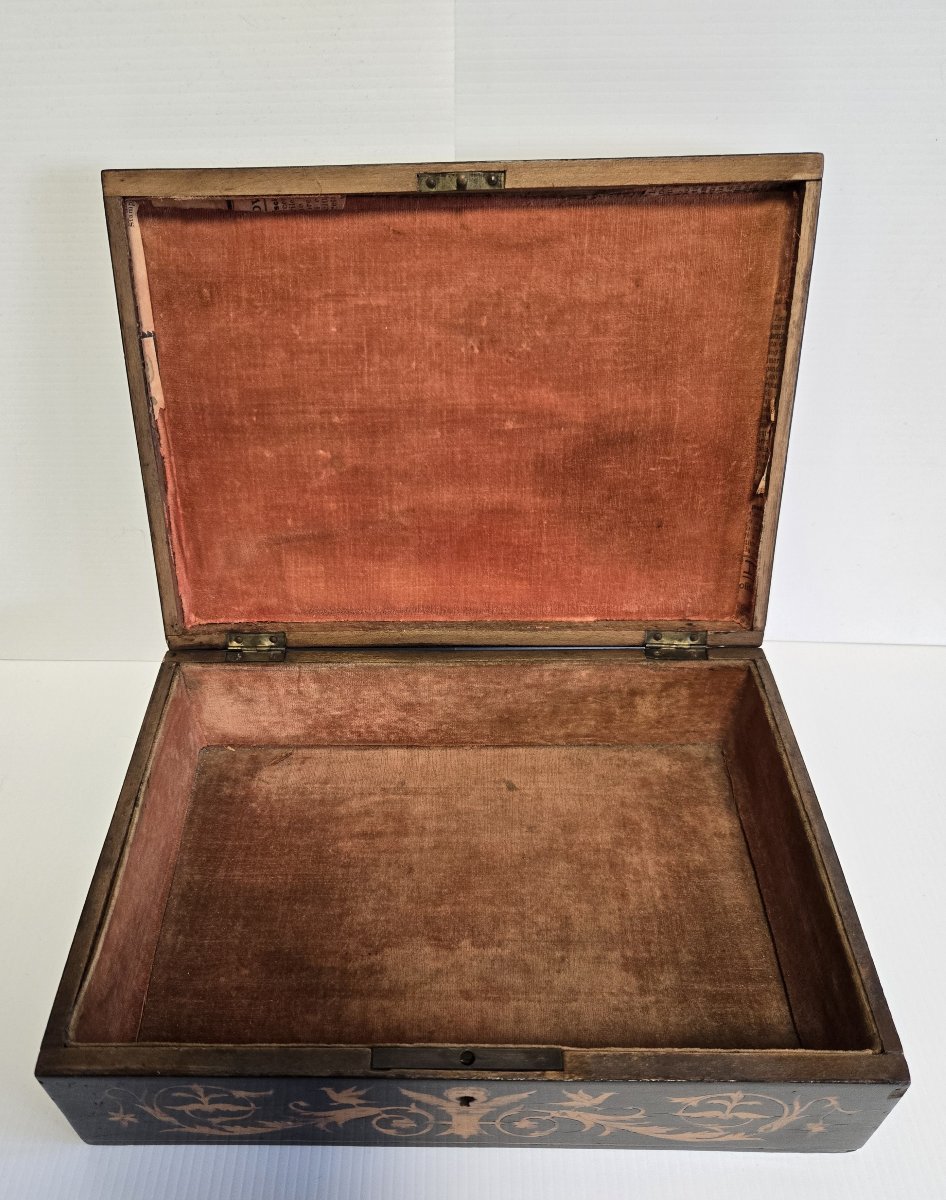 Coffret en marqueterie de Sorrente avec une scène de trois danseurs en médaillon -photo-8