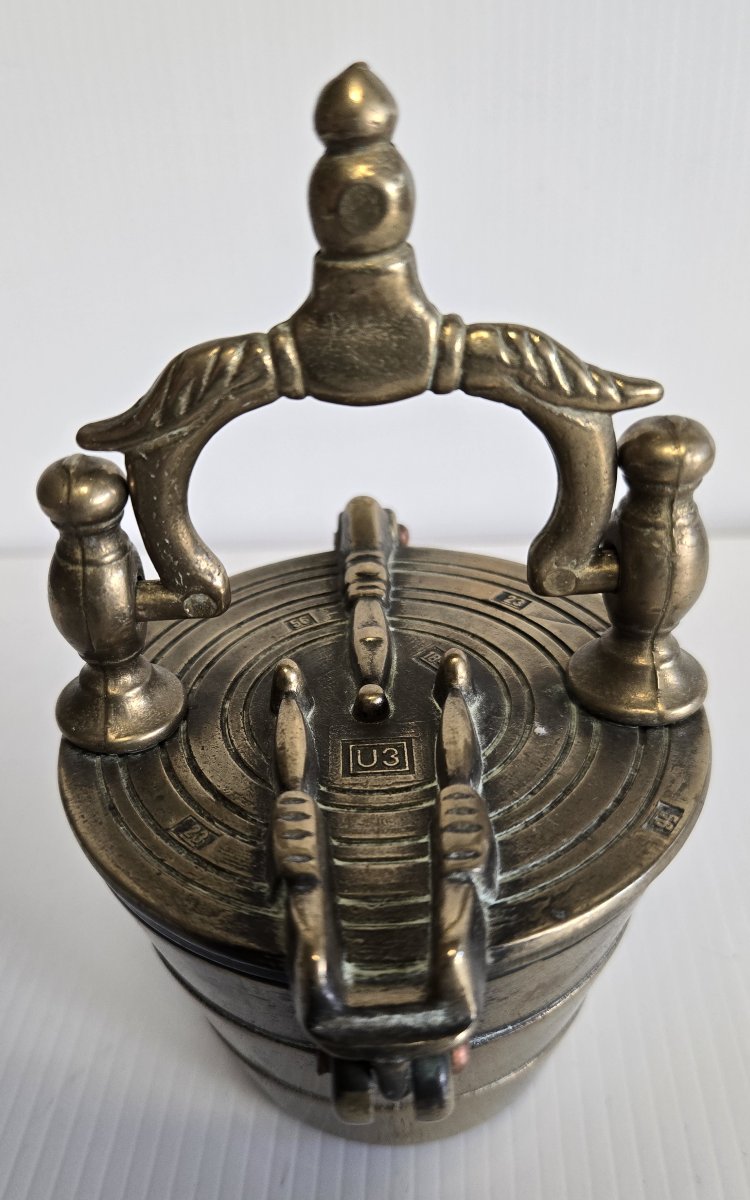 Bronze Apothecary's Weight, Also Known As The Nuremberg Weight -photo-1