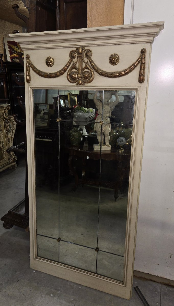 Louis XVI Style Trumeau Mirror With A Painted Wooden Frame In A Patinated Cream Tone-photo-2