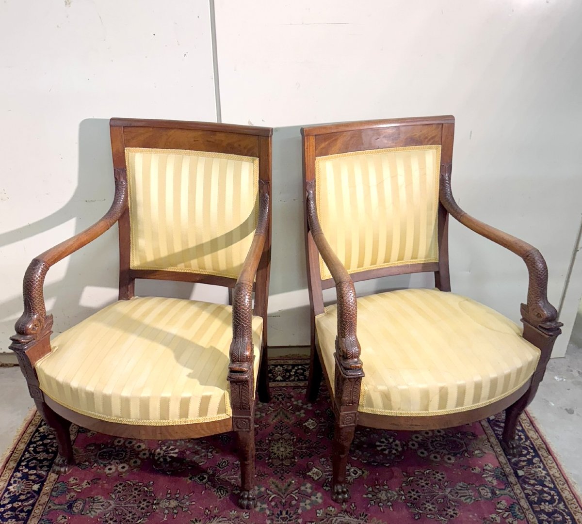 Paire de fauteuils Gondoles aux dauphins époque Empire en acajou -photo-1