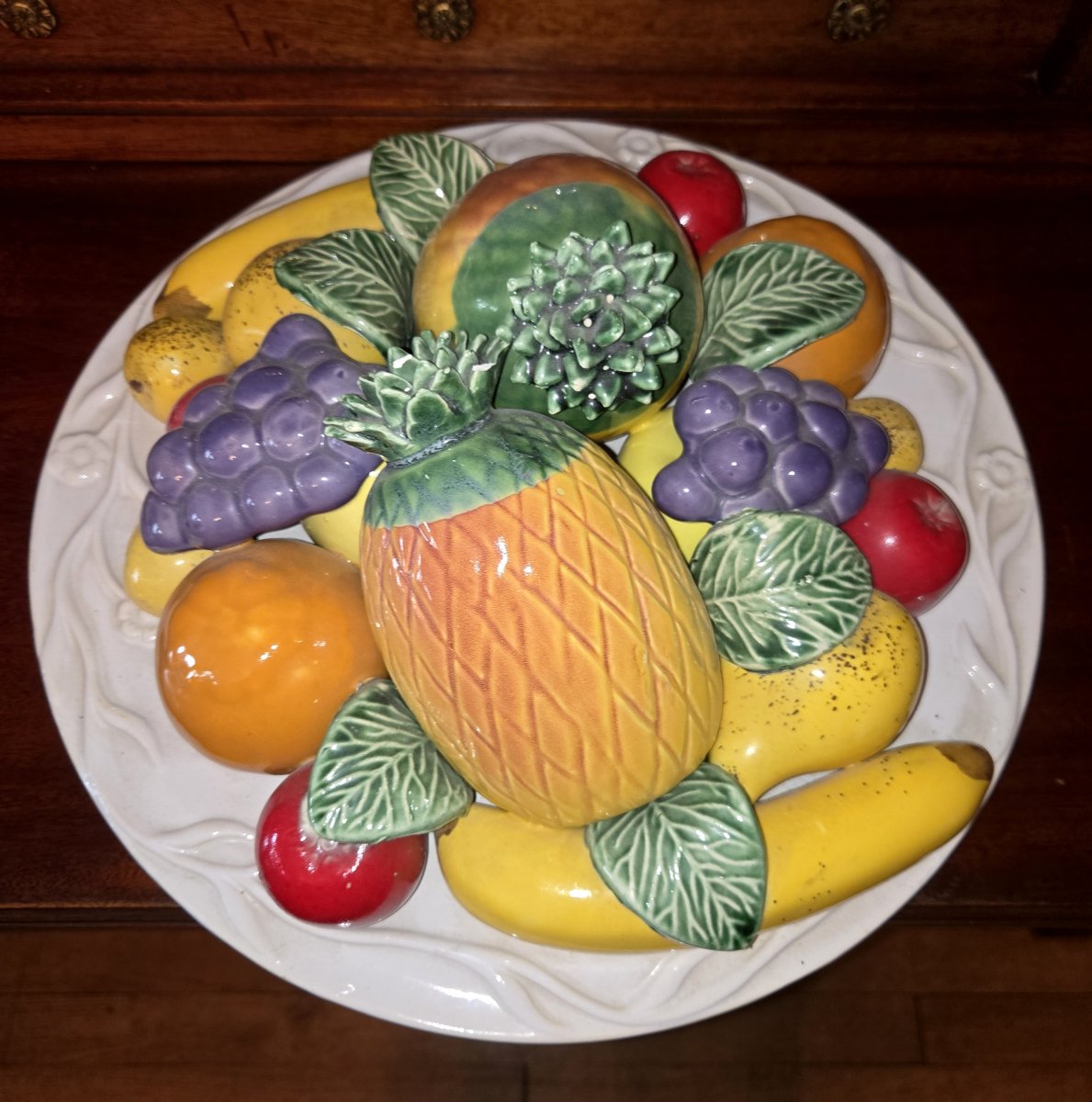 Italy, 20th Century: Decorative Slipware Composition Depicting A Plate Of Fruit-photo-3