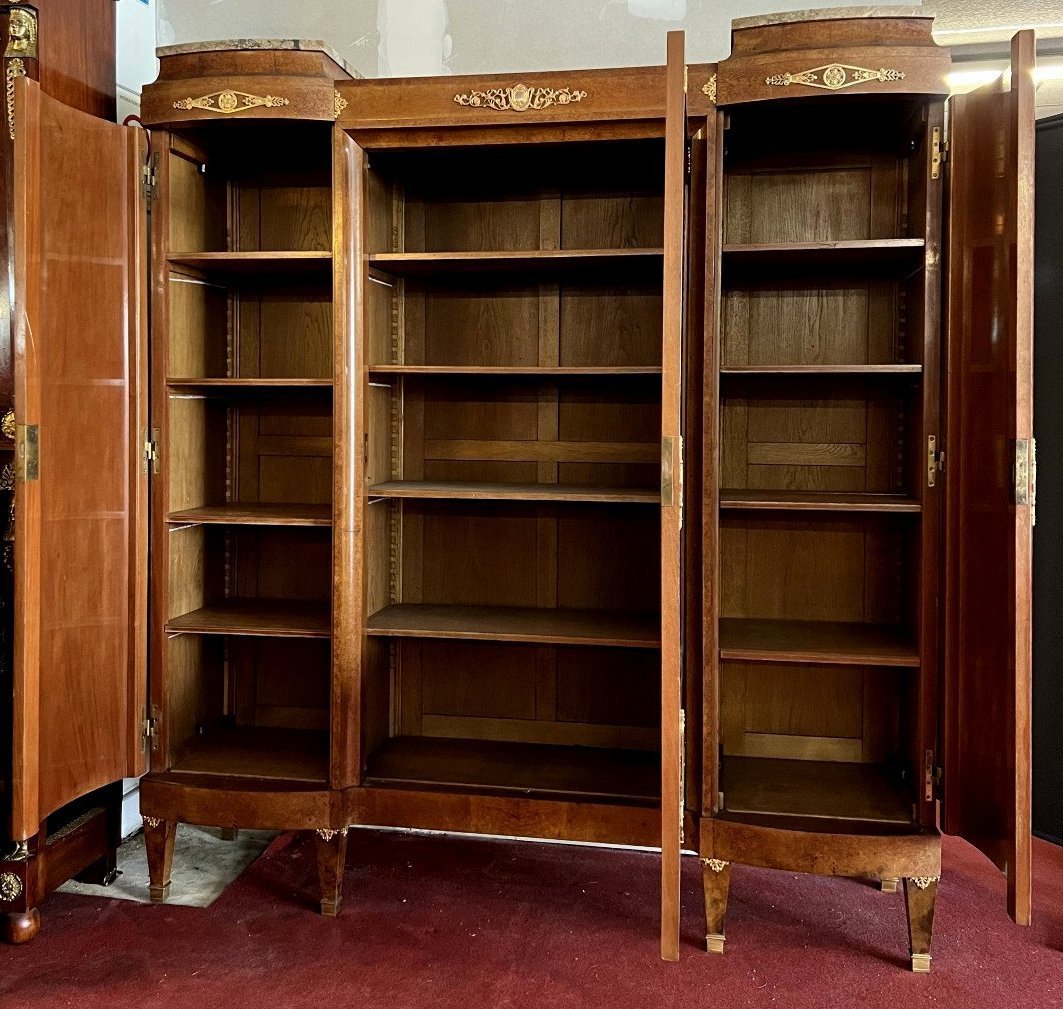 Louis XVI Style Marquetry Display Cabinet -photo-2