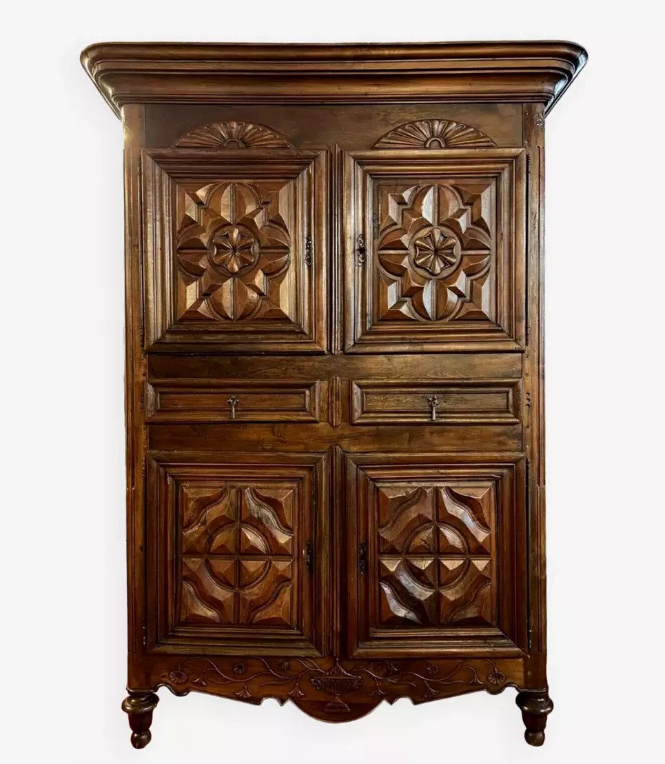18th Century Four-door Cabinet In Solid Walnut -photo-4