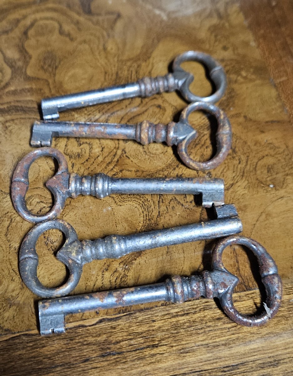 Grand buffet vaisselier en noyer et orme, de style Louis XV-photo-4