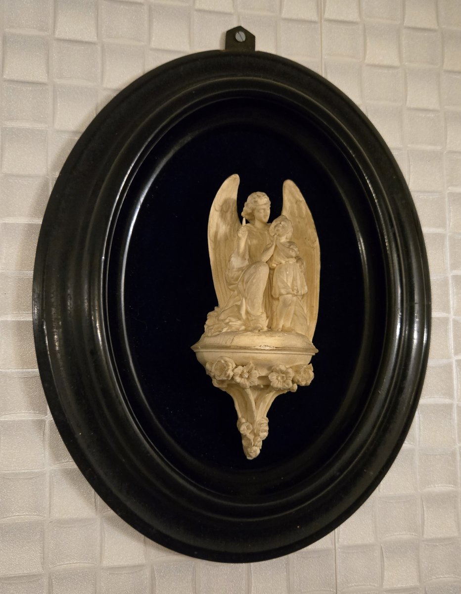 Oval-shaped Frame From The Napoleon III Period, In Blackened Wood, With Meerschaum Carving-photo-2