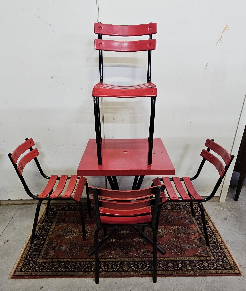 Complete Bistro-style Table And 4 Chairs, Made Of Red Painted Wood With A Black Metal Frame-photo-1
