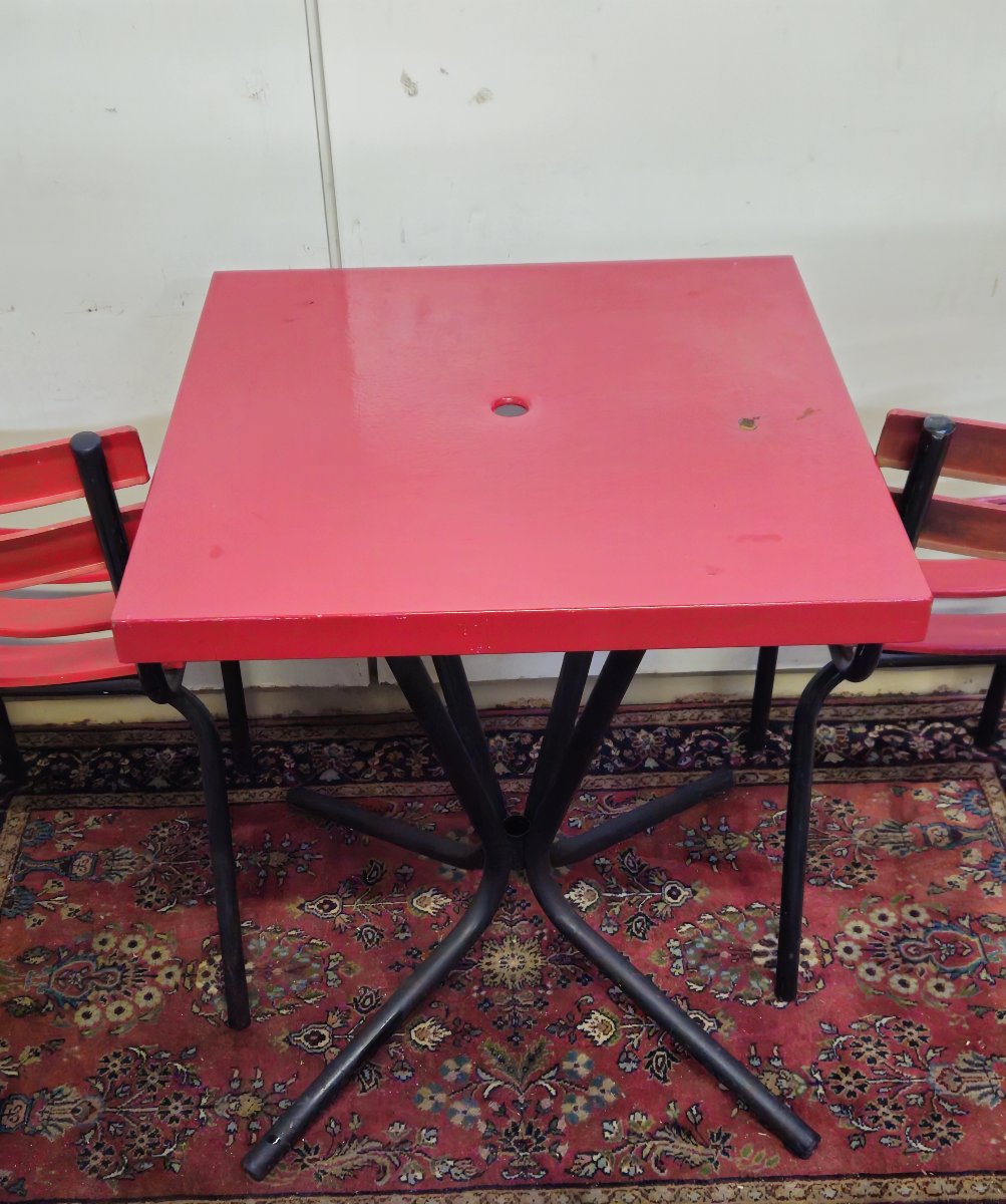 Complete Bistro-style Table And 4 Chairs, Made Of Red Painted Wood With A Black Metal Frame-photo-7