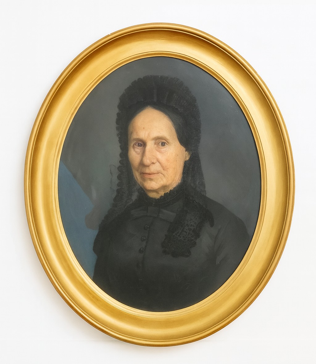 19th-century Portrait Depicting A Woman Dressed In Black