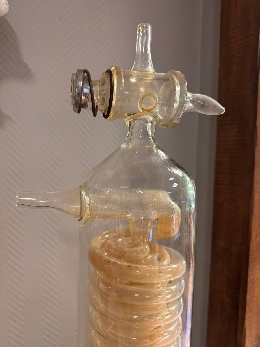 Designer Lamp Resembling A Blown Glass Scientific Tube-photo-2