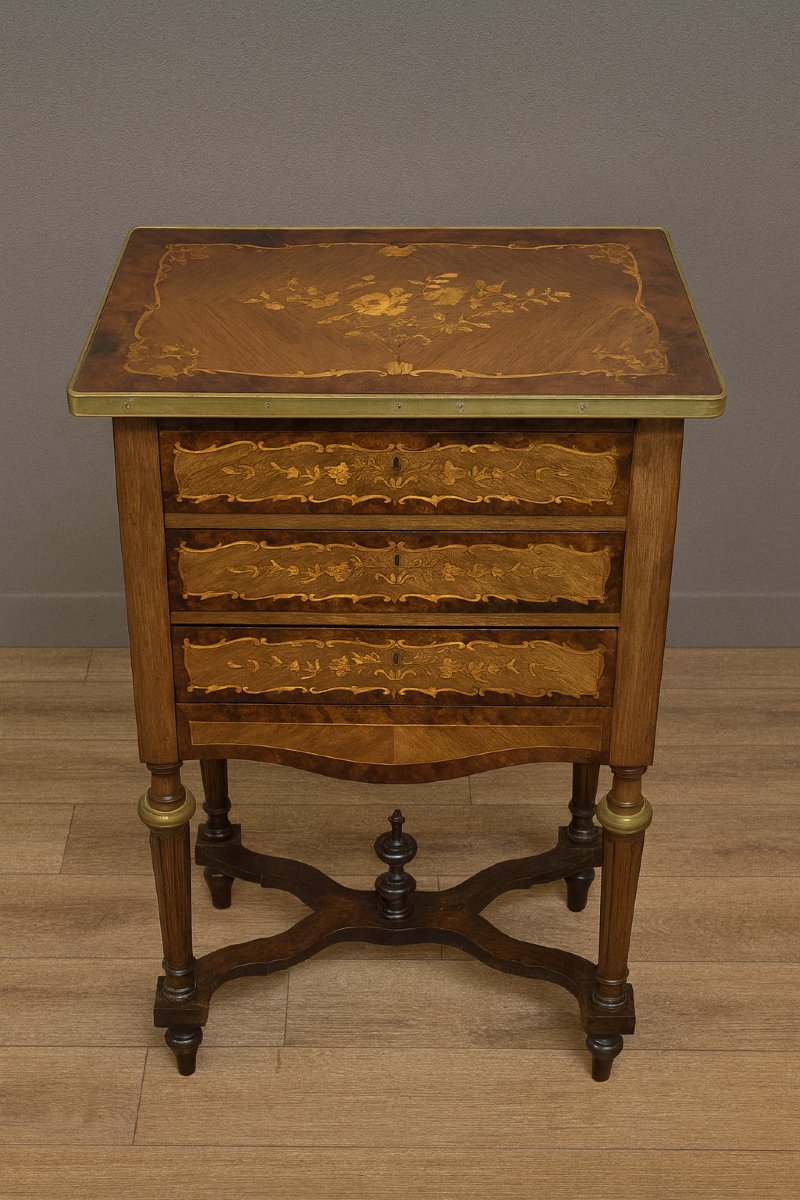 Commode de Dame a toilette dissimulée, richement décorée d’une marqueterie florale-photo-3