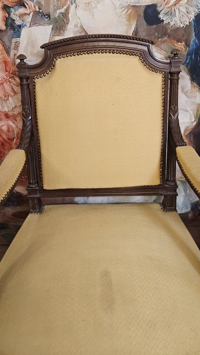 Paire de fauteuils style Louis XVI, en bois sculpté-photo-2