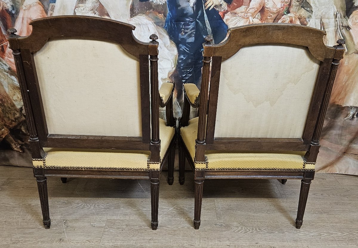 Paire de fauteuils style Louis XVI, en bois sculpté-photo-6