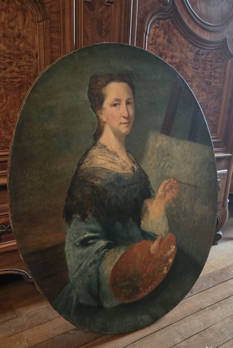 Large Oval Portrait Depicting A Young Female Painter, Holding A Palette -photo-3