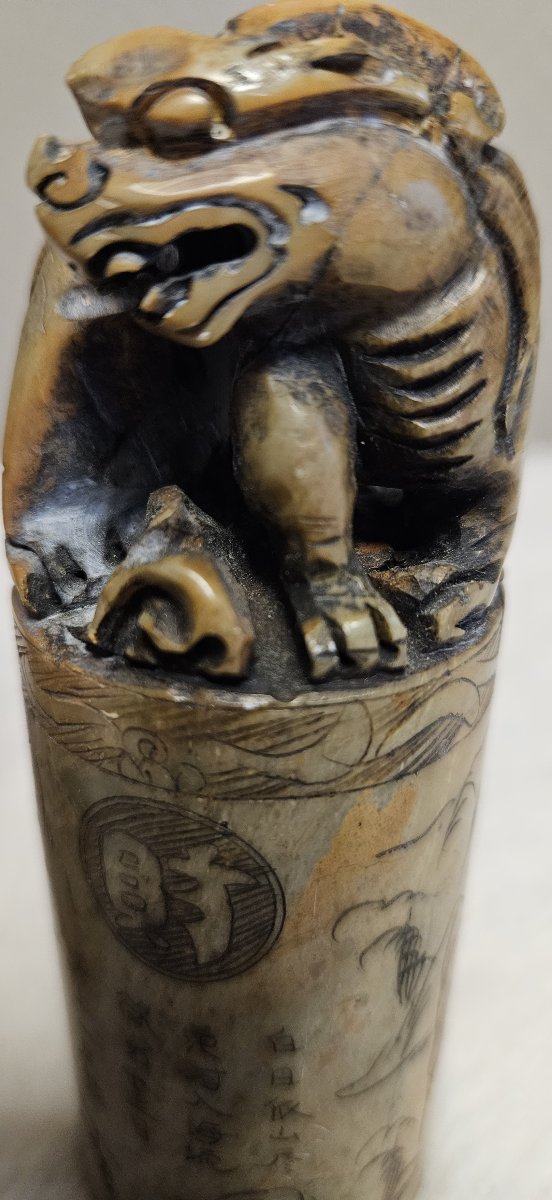 Rare et intéressante paire de cachets chinois anciens, sculptés en pierre dure naturelle -photo-4