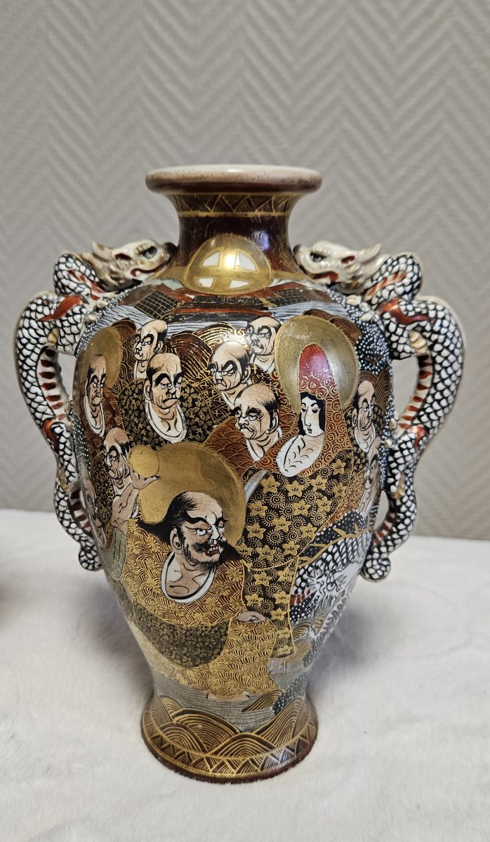 Importante paire de vases japonais en céramique Satsuma, richement décorés à la main-photo-3