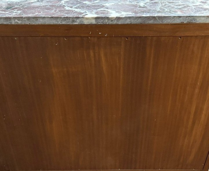 Commode à portes en bois précieux, richement marquetée de motifs floraux, style Louis XV-photo-5