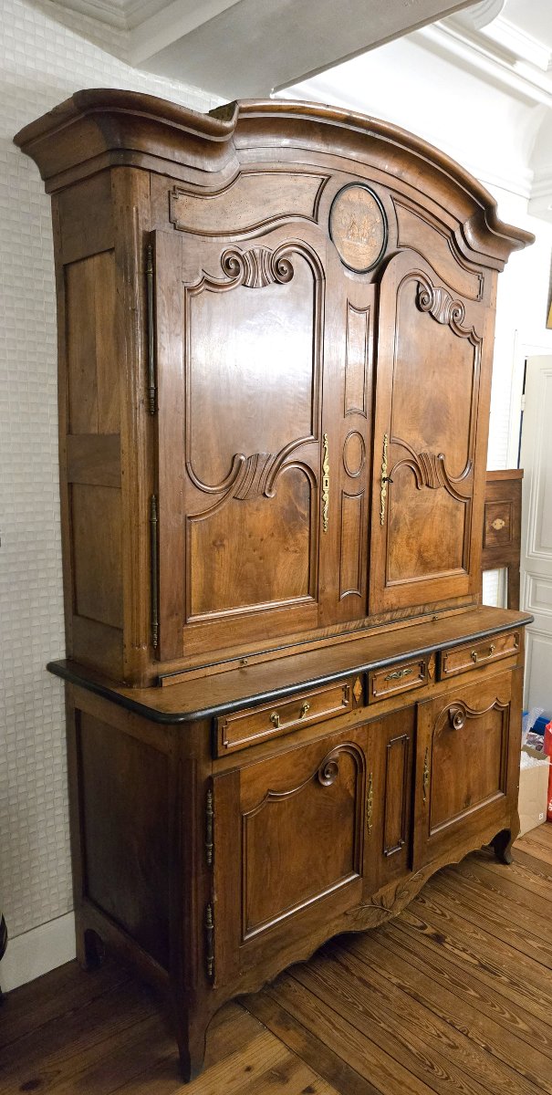 Important Two-part Louis XV Charolais Walnut Buffet, 18th Century-photo-5