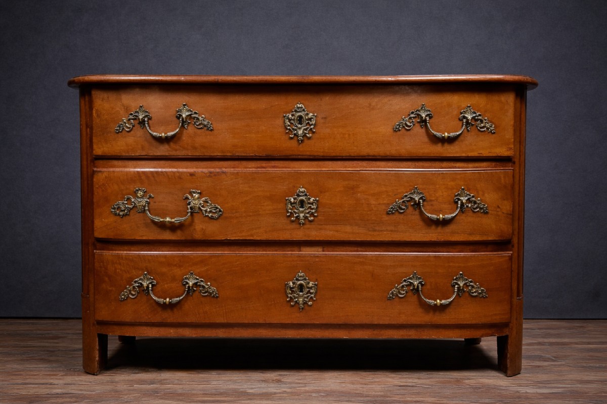 Antique Bombé Chest Of Drawers In Solid Wood – Louis XIV/louis XV Period – 18th Century  