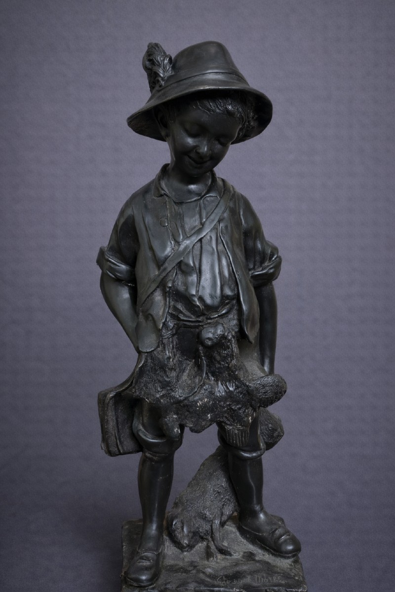 Auguste Moreau (d'après) : Le petit chasseur - Bronze patiné 