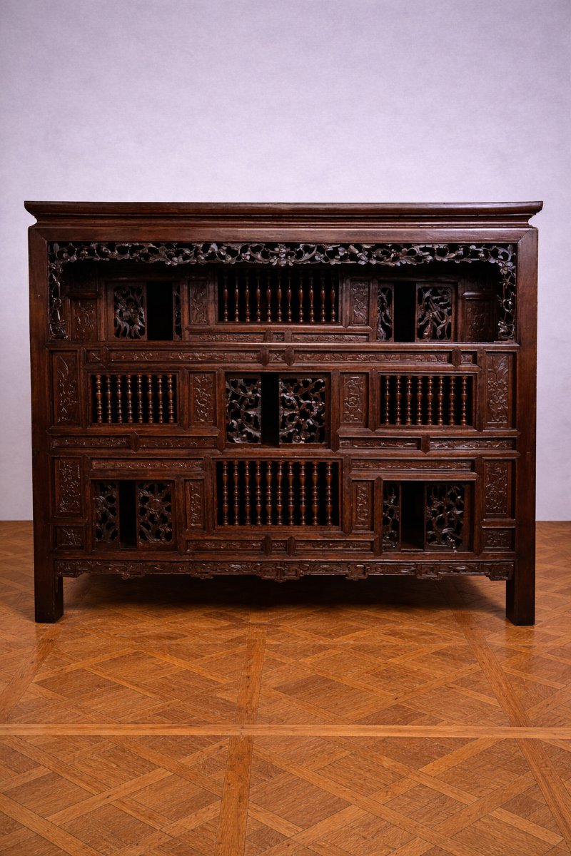 19th Century Asia: Antique Cabinet Carved In Mahogany (chinese Or Indochinese Art) -photo-2