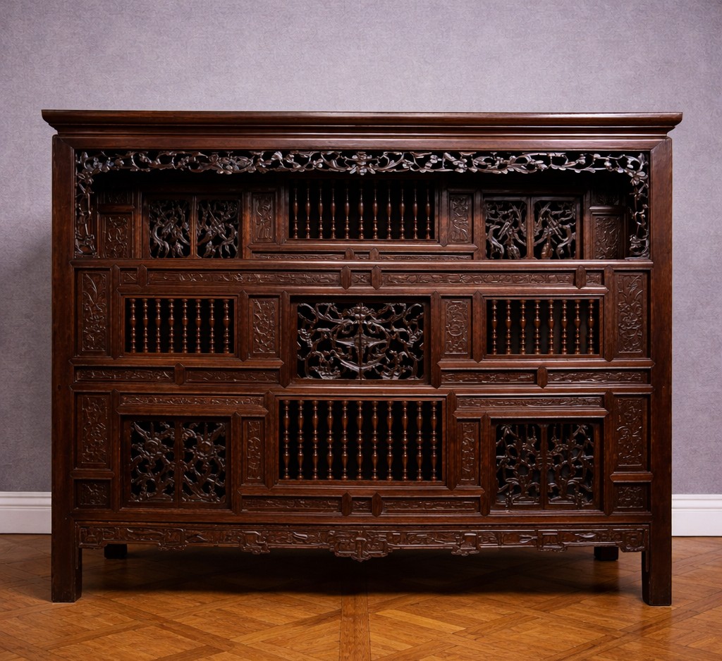 19th Century Asia: Antique Cabinet Carved In Mahogany (chinese Or Indochinese Art) 