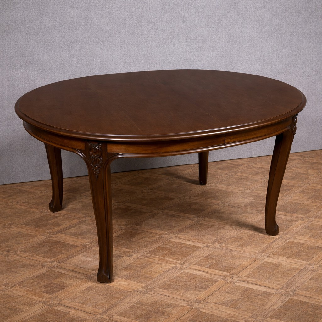 Travail d'après Majorelle - Gallé -Table ovale extensible en acajou – époque Art Nouveau  
