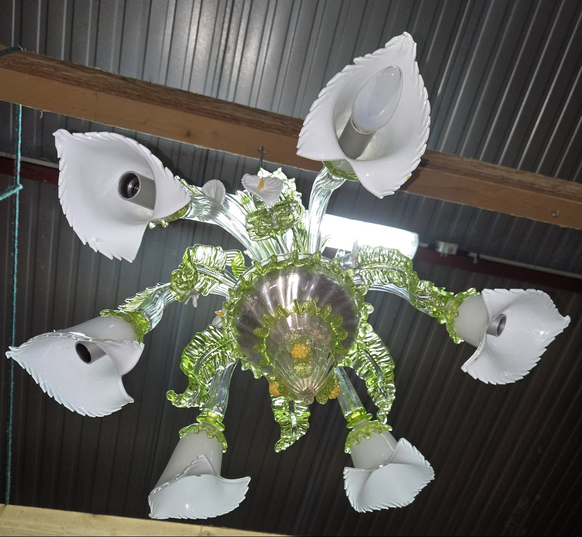 Murano: Chandelier In Colored Blown Glass, With A Refined Floral Decoration-photo-7