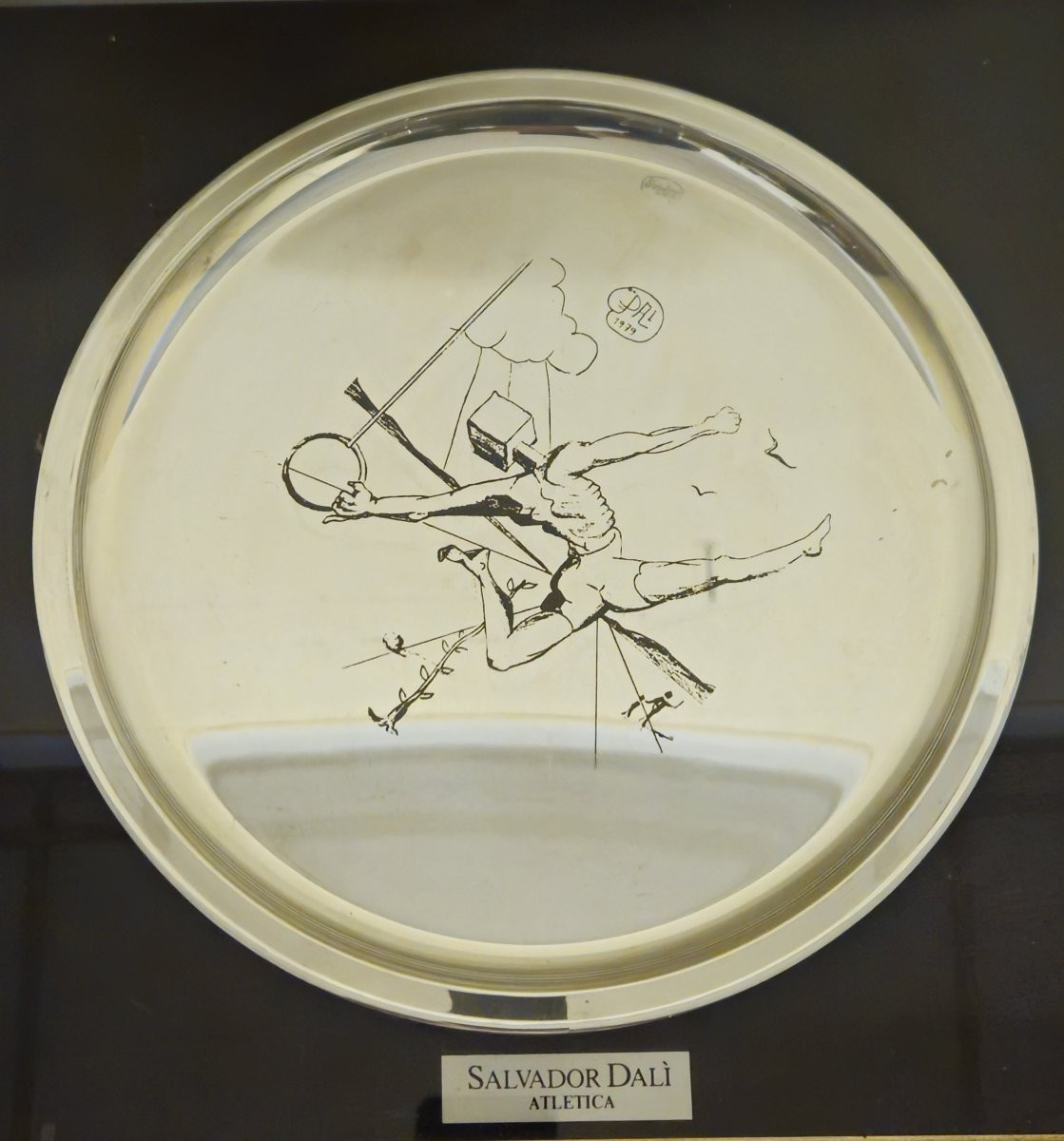Work By Salvador Dalí – “atletica” – Framed Silkscreened Plate With Certificate  -photo-4