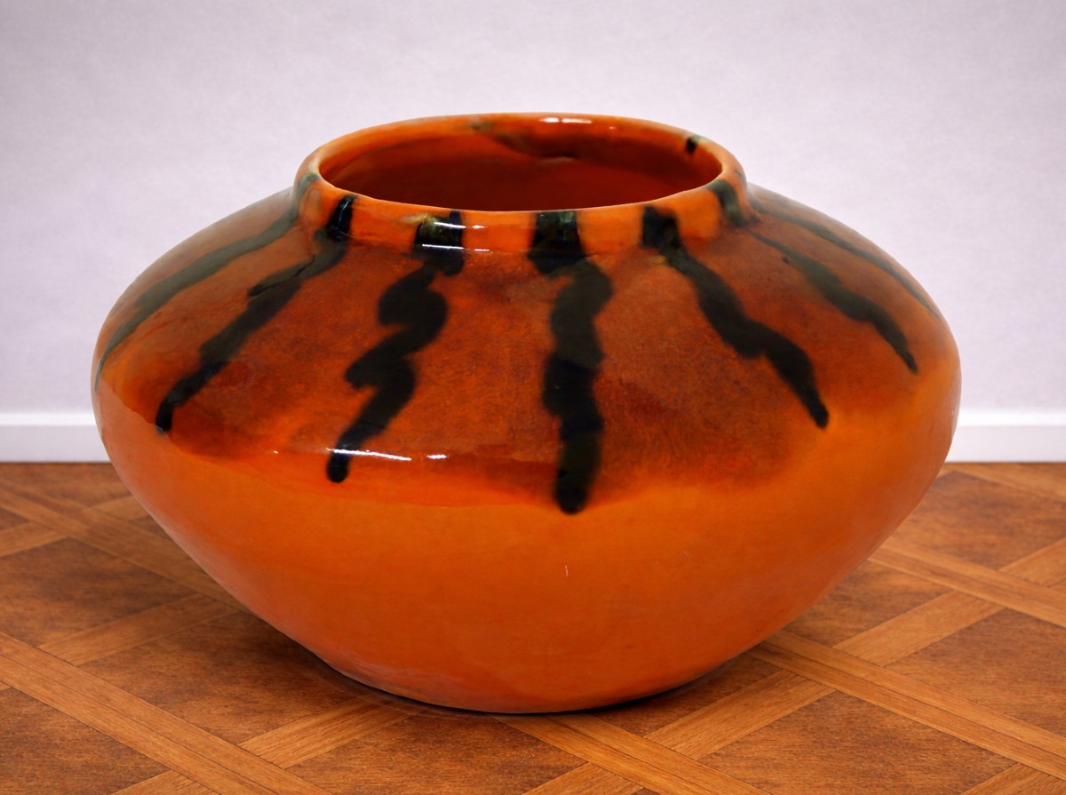 Vase en céramique signé CAMOS – Vallauris  Joli vase en céramique émaillée 