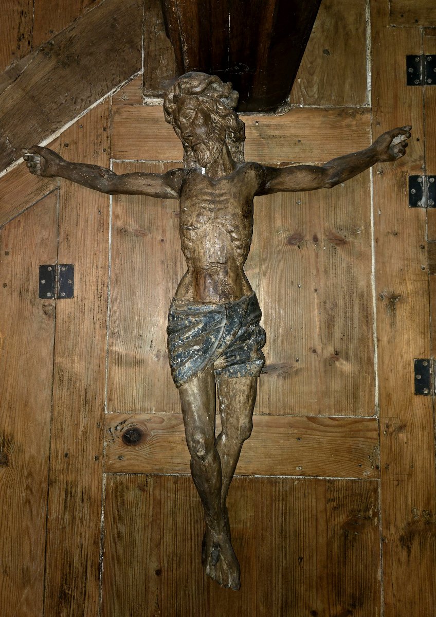 Christ en croix (corpus) Époque : XVIIe siècle Bois sculpté et anciennement polychromé -photo-1