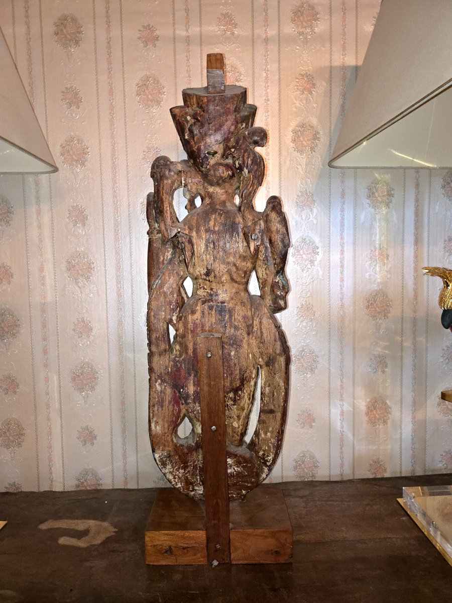 Figure religieuse orientalisante Époque : XIXe siècle Bois sculpté Hauteur : 84 cm  -photo-7