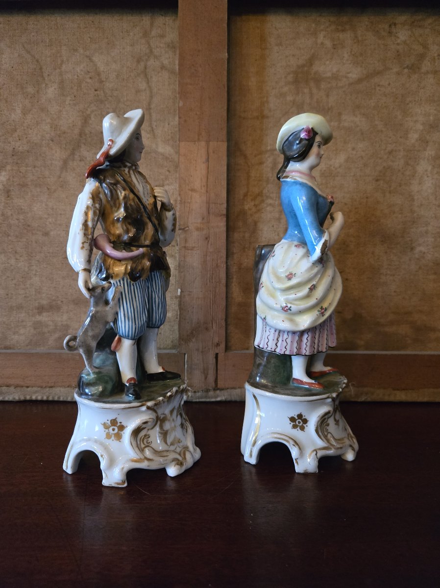 Paire de sujets en porcelaine de Paris – Couple de personnages élégants  -photo-5