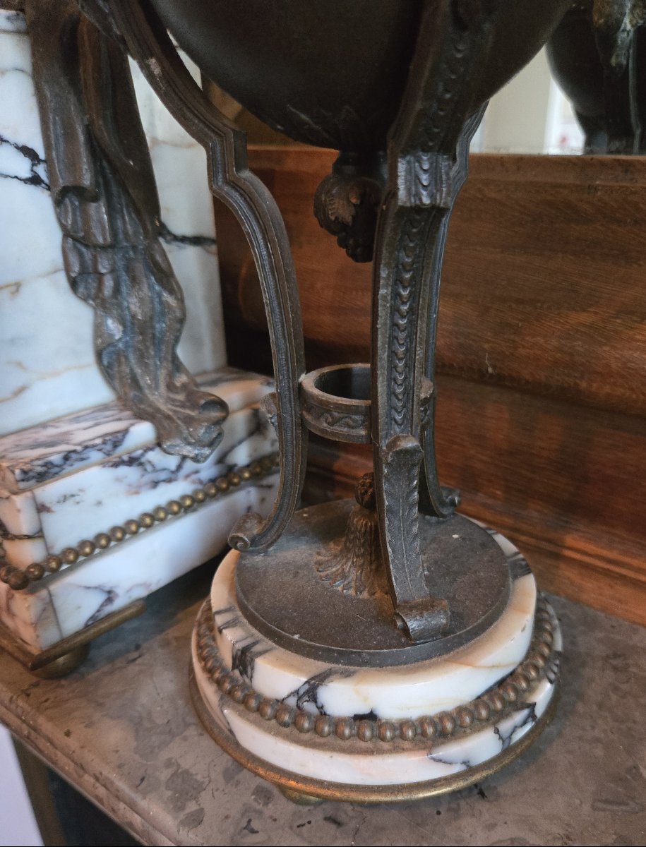 Garniture de Pendule de cheminée trois piéces en régule – Époque XIXᵉ siècle -photo-4