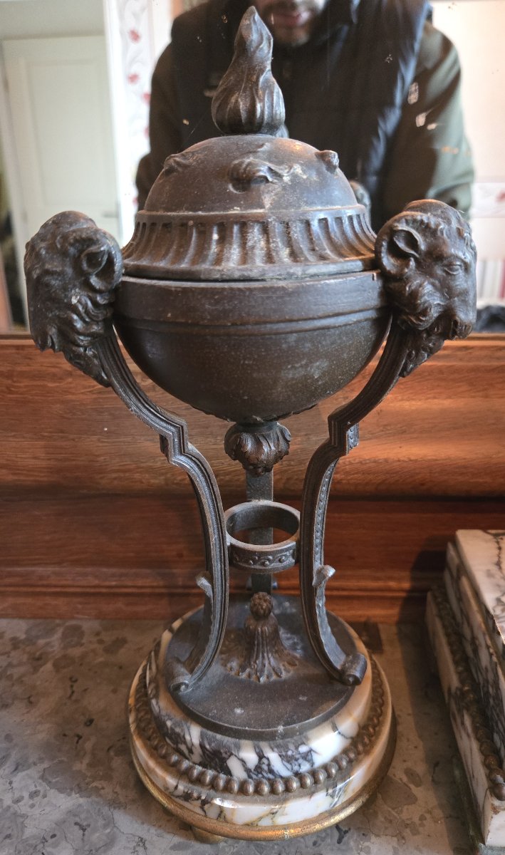 Garniture de Pendule de cheminée trois piéces en régule – Époque XIXᵉ siècle -photo-8