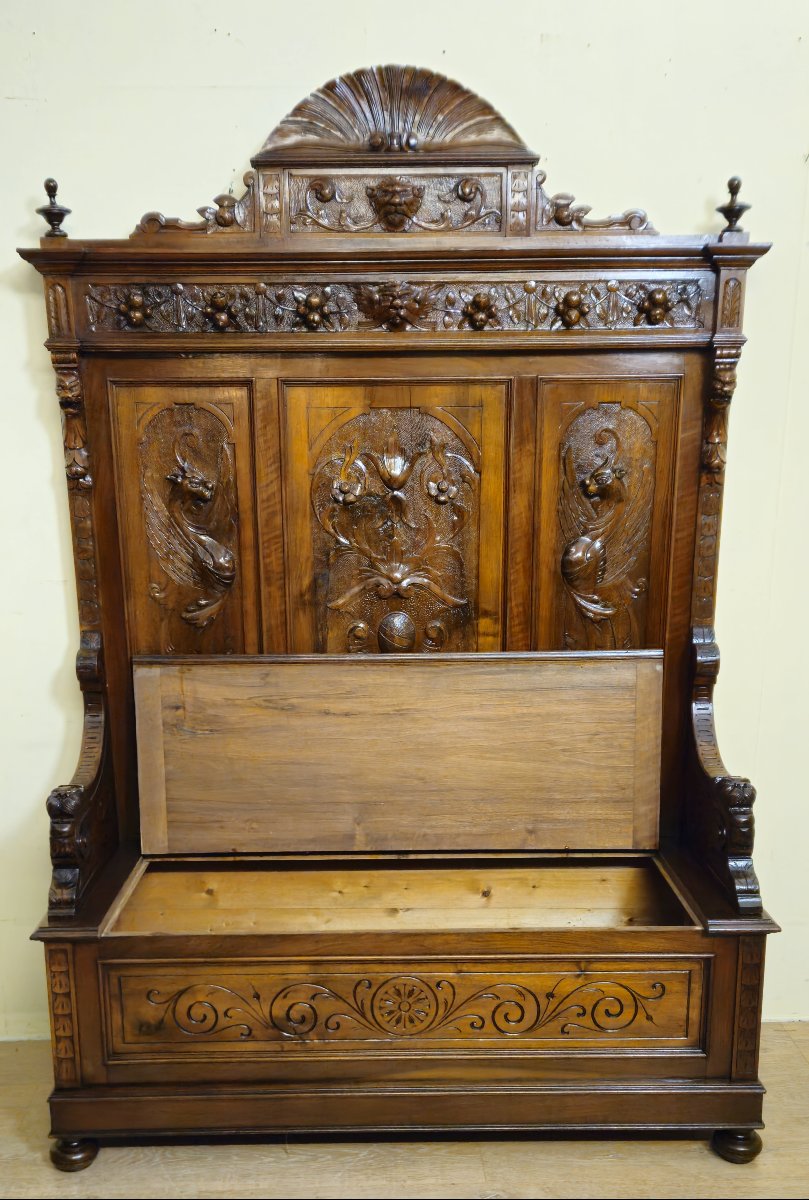 Renaissance Chest-bench In Carved Walnut – 19th Century -photo-7