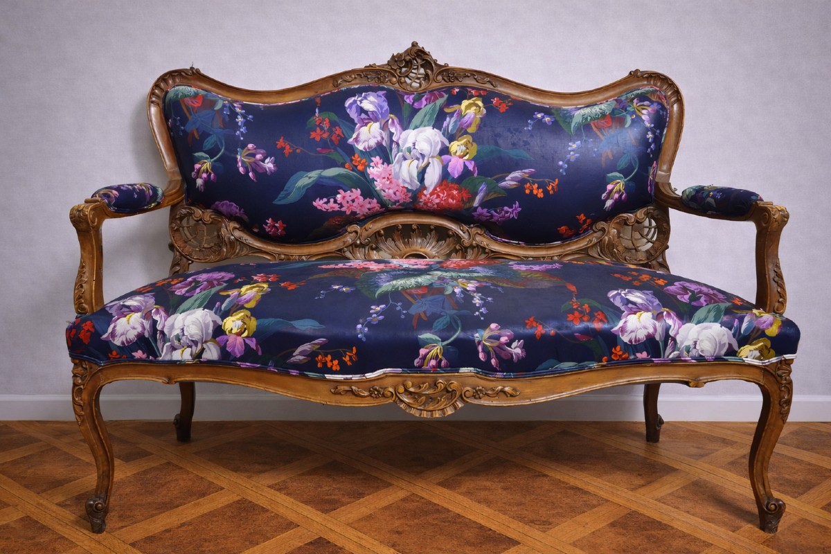 Banquette ancienne de style Louis XV / Napoléon III, en bois sculpté