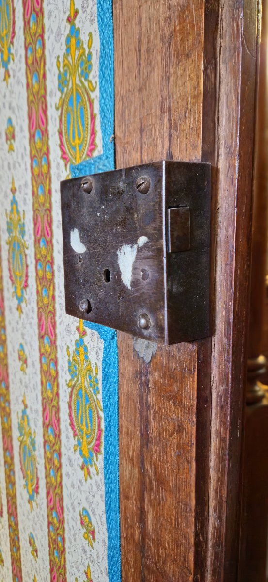 Armoire ancienne en Noyer massif sculpté – époque Louis XIII - -photo-4