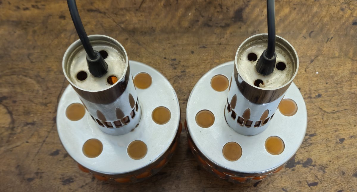 Raak 1970 - Pair Of Designer Wall Lights In Chrome With Amber Cabochons  -photo-4