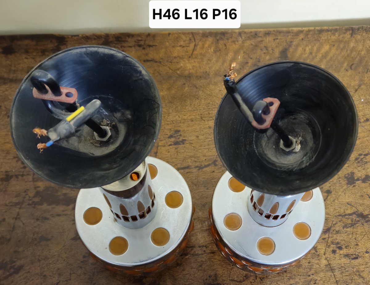 Raak 1970 - Pair Of Designer Wall Lights In Chrome With Amber Cabochons  -photo-7