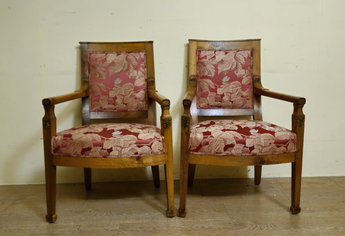Paire de fauteuils anciens en noyer – époque Empire / Restauration – -photo-2