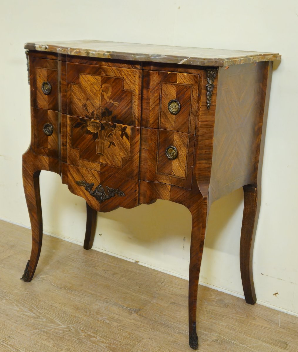 Commode sauteuse de style Louis XV a ressaut en marqueterie-photo-2