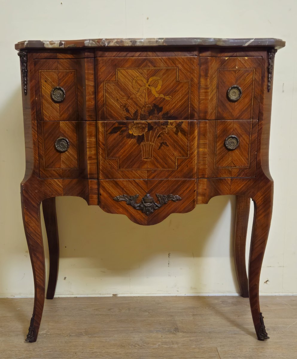 Commode sauteuse de style Louis XV a ressaut en marqueterie-photo-4