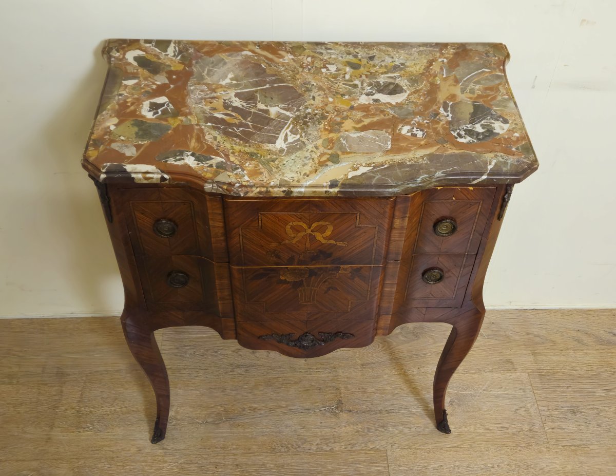 Commode sauteuse de style Louis XV a ressaut en marqueterie-photo-5